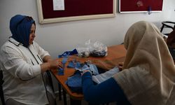 Özel gereksinimli bireyler ve anneleri eski kıyafetleri kırkyama tekniğiyle yeniden değerlendiriyor
