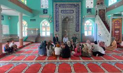Pınarhisar Kaymakamı Özderin, Kur'an kursu öğrencilerini ziyaret etti