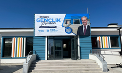 Arifiye Gençlik Merkezi ve Yüzme Havuzu Tanıtıldı
