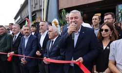 Serdivan’da yeni işletme hizmete açıldı! Başkan Osman Çelik açılışa katıldı