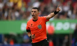 Türkiye-İtalya maçını Michael Oliver yönetecek