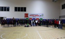 Ferizli’de Cumhuriyet Kupası’nın şampiyonu belli oldu! Zirvenin sahibi RK Kafe Lounge