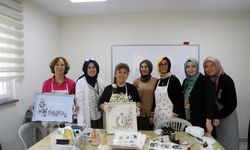 Sakarya'da kadınlar eski eşyaları sanata, el emeklerini kazanca dönüştürüyor!