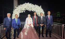 Akyüz ailesinin mutlu gününde protokol buluştu!