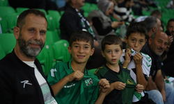Tatangalar 90 dakika susmadı! Tribünlerden tam destek