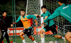 Sakaryaspor'da Beyoğlu Yeni Çarşı mesaisi başladı!