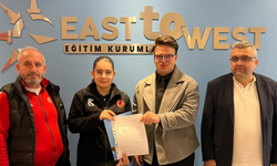 Dünya üçüncüsü Sare Kaya'ya Akyazı'dan eğitim desteği!