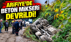 Arifiye'de beton mikseri devrildi!