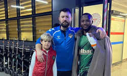 Abdoulaye Diakite'nin parmağı kırıldı