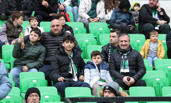Tatangalar takımını yalnız bırakmadı