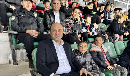 Başkan Yıldız, Ümit Milli Takımın galibiyetini tribünden takip etti