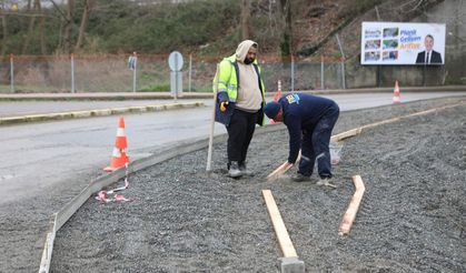 Arifiye Belediyesi Kaldırım Çalışmalarına Devam Ediyor