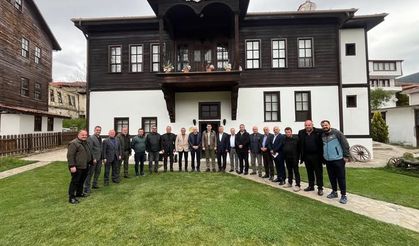 Muhtarlar Taraklı’da Buluştu: Sorunlar ve Çözüm Önerileri Masaya Yatırıldı