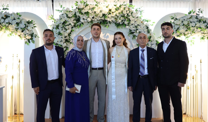 Zehra Gedik ile Mert Durmuşkaya Nişanlandı