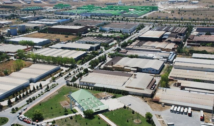 Düzce'de plastik fabrikasında korkutan yangın!