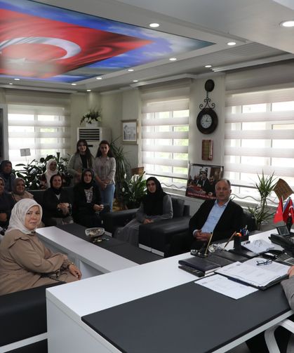 Bilal Soykan İlçe Teşkilat Başkanı ve Kadın kollarını ağırladı