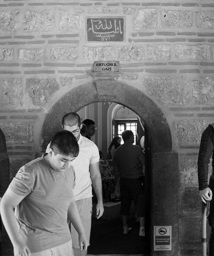 Fotoğraf Sanatçısı Barış Kerim Cesur, Söğüt’ün Tarihi ve Kültürünü Fotoğrafladı