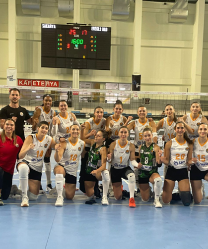 Sakarya Voleybol, Diyarbakır BŞB Maçı Hazırlıklarını Tamamlıyor