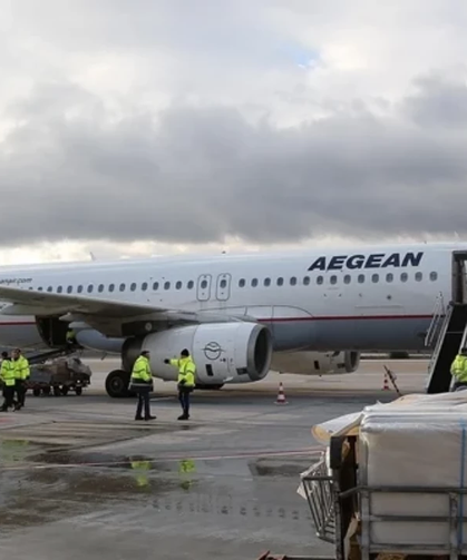 Yunanistan’da Havalimanları Uçuşlara Kapandı