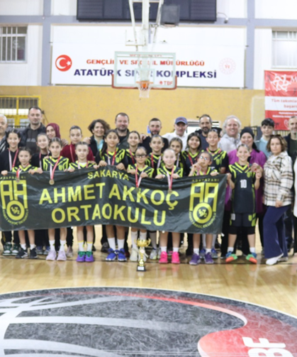 Şampiyon Ahmet Akkoç Ortaokulu Oldu