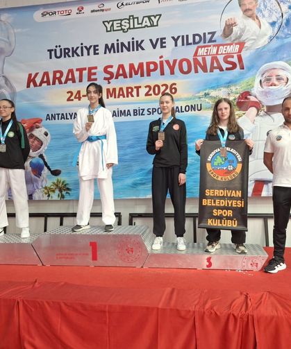 Serdivan’ın Genç Pehlivanlarından Tarihi Başarı: Grup Şampiyonluğu Geldi!