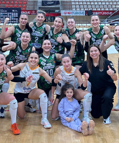 Arabica Coffee House Kadınlar 1. Ligi’nde Lider Yine Kazandı