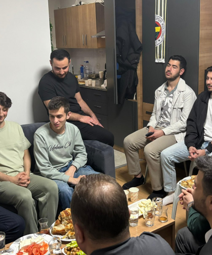 Vekil Kocacık Gençlerle Sahur Sofrasında Buluştu