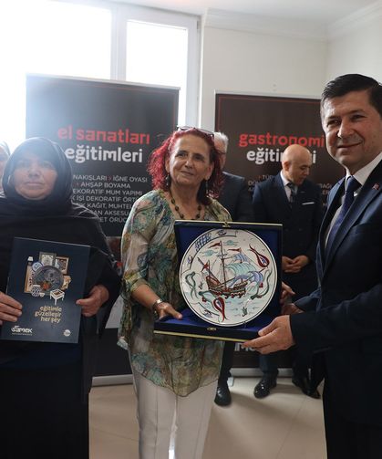 SAMEK yıl sonu sergileri Kocaali’de devam etti
