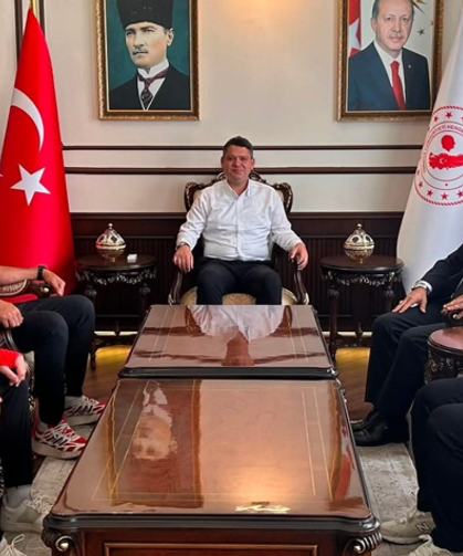 Avrupa İkincisi Yusuf Eren Temizel’den Kaymakam Gökpınar’a Ziyaret