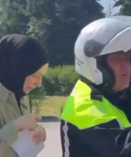 Yanlış Okula Gitti, Trafik Polisleri Son Anda Yetiştirdi