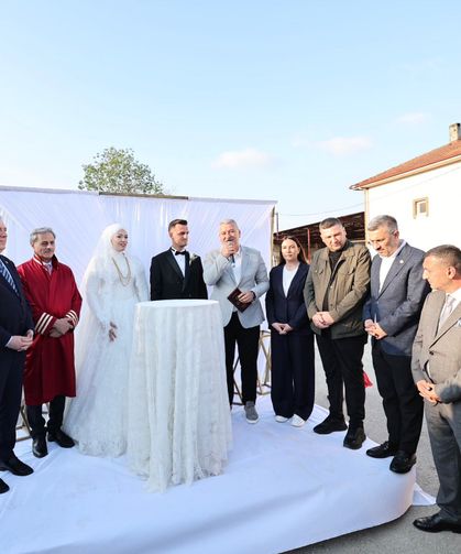 Aysima ve Tarık Çifti Dünyaevine Girdi