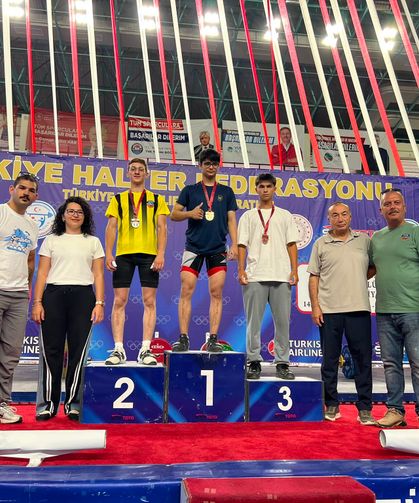 Serdivanlı Sporcu Emin Can Akdağ’dan Büyük Başarı