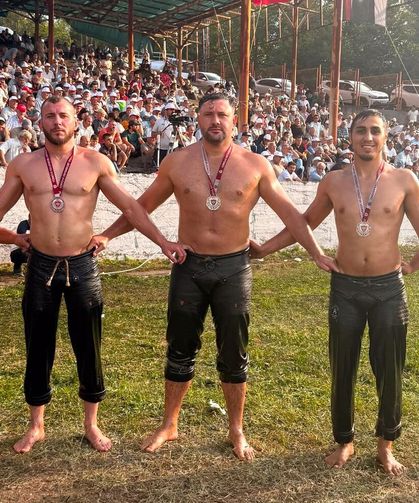 Büyükşehirli Sporculardan Madalya Yağmuru