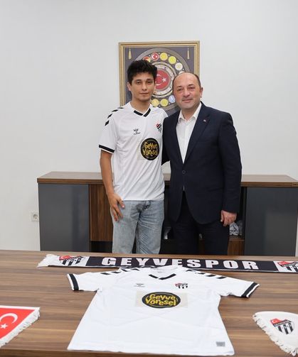 Geyvespor'dan Yeni Sezon Öncesi Transfer Atağı! 13 Futbolcu ve Yardımcı Antrenör Kadroya Katıldı