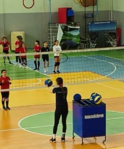 Karasu'da Gençler sporla gelişiyor
