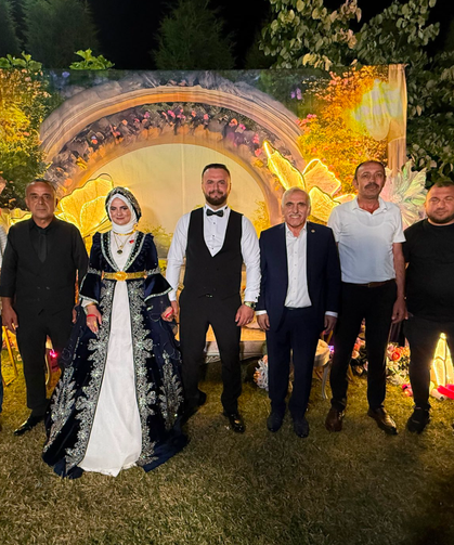 Ferizli'de Arslan ve Kaplan Ailelerinin Mutlu Günü