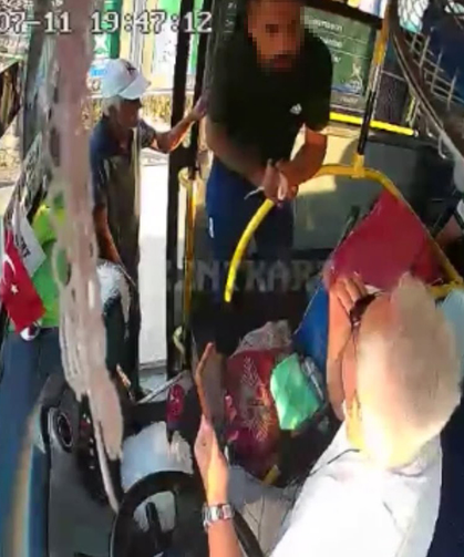 Kocaeli’de Otobüs Şoförünü Penseyle Tehdit Ettiği İddia Edilen Şüpheli Yakalandı
