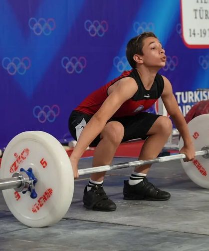 Yıldız Halterciler Türkiye Şampiyonası’nda Podyum İçin Yarıştı