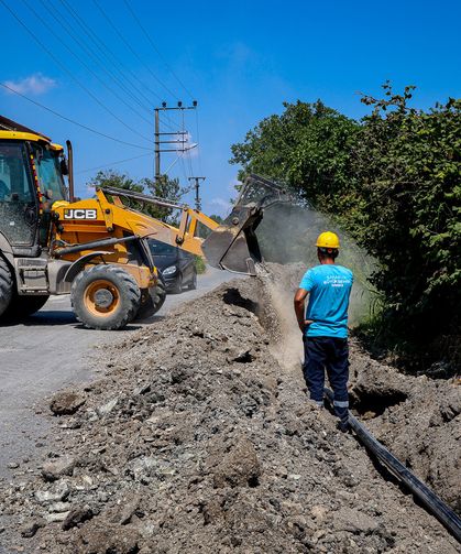 Ferizli Halit Molla Caddesi’nde altyapı seferberliği! İçme suyu ve kanalizasyon hatları yenileniyor