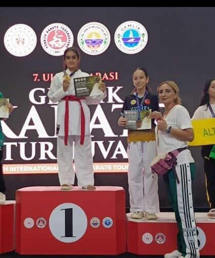 Adapazarı’ndan Gemlik’te 6 madalya! Karatecilerden büyük başarı