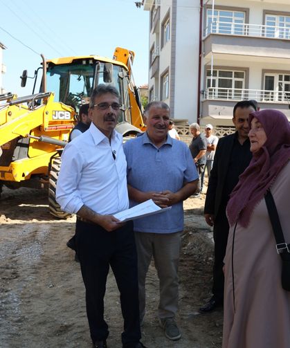 Erenler’de Asfalt Seferberliği: 21 Sokak Baştan Sona Yenilenecek