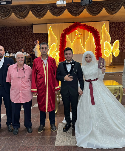 Pamukova Belediye Başkanı Fatih Akın, Hemşehrilerinin Mutlu Günlerine Ortak Oldu