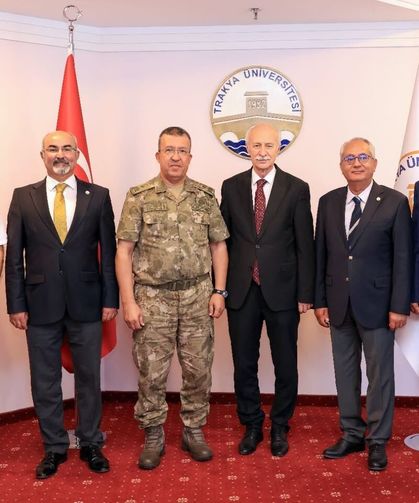Tümgeneral Kolcu'dan Rektör Hatipler'e veda ziyareti