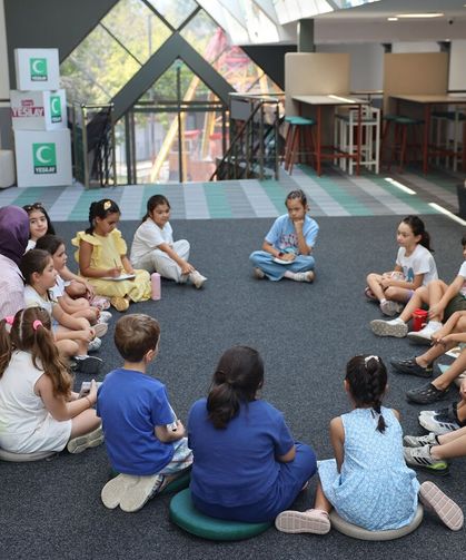 Çocuklar Felsefe Atölyesi’nde düşündü, sorguladı ve keşfetti