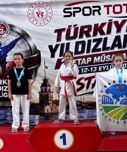 Sakarya Büyükşehir sporcularından madalya yağmuru! Dört branşta büyük başarı