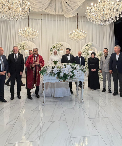 Tuğba ve Ertuğrul çifti dünyaevine girdi