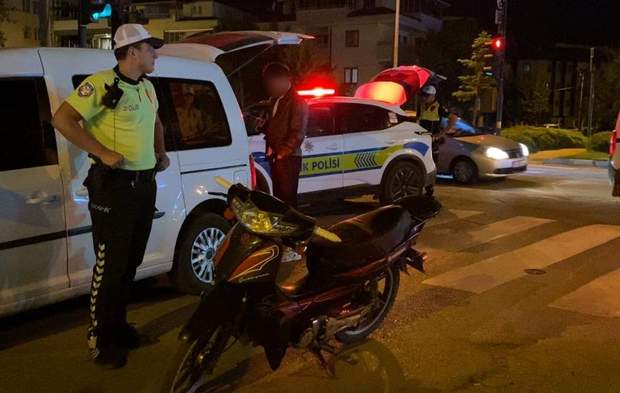 Plakasız ve ehliyetsiz motosiklet sürücüsüne 92 bin TL ceza