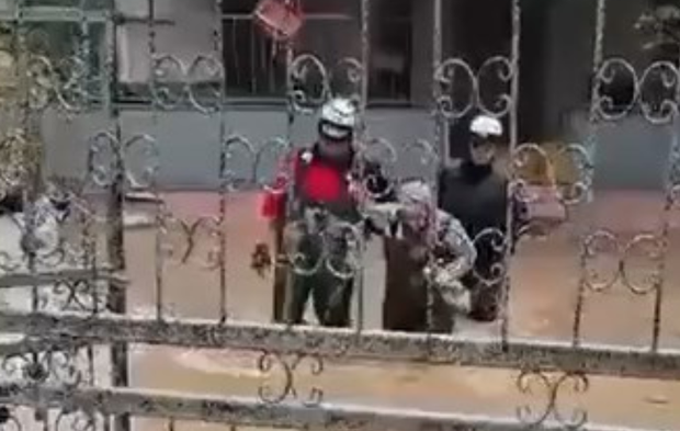 Selde mahsur kalanlar böyle kurtarıldı