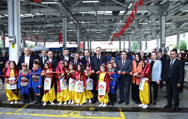 Bilimin ışığında geleceğe: Erenler Bilim Şenliği başladı
