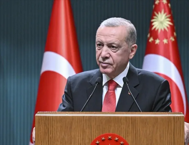 Erdoğan, gençlere vergisiz telefonun ayrıntılarını açıkladı